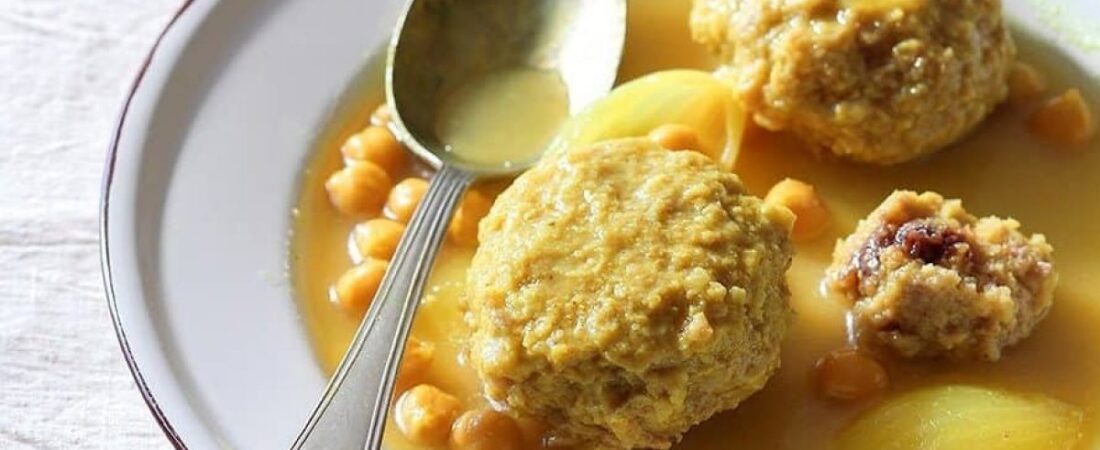 🍜 מתכון : גונדי פרסי – כדורי חומוס ועוף במרק עשיר