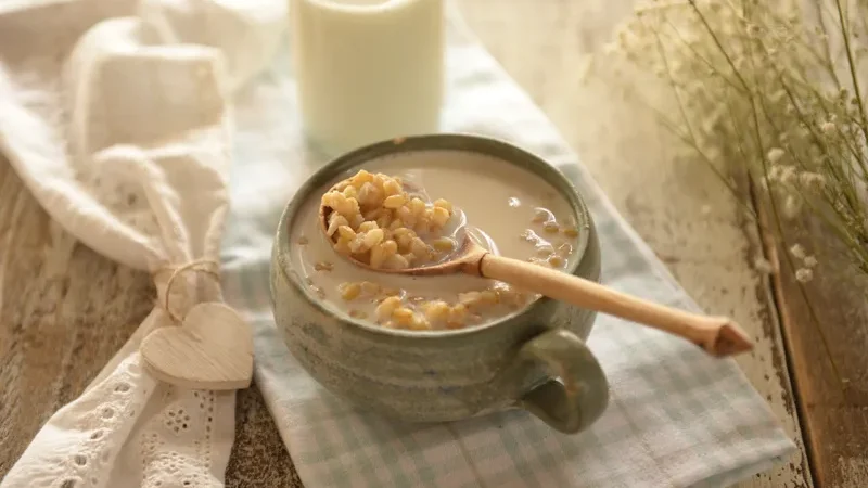 🍳 באמיד עיראקי מסורתי – דייסת השבת החמה של יהדות בבל
