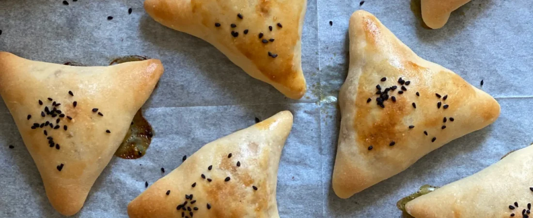 🥟 סמסה בוכרית מסורתית – מאפה בשר מהתנור בטעם של שבת