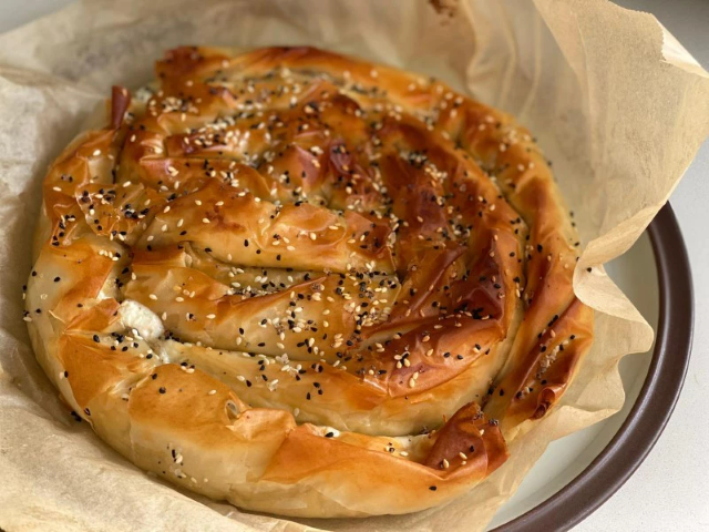 🥟 מתכון : בורקס תורכי במילוי גבינה או תרד – בורֶקָס דֶה קֶסוֹ